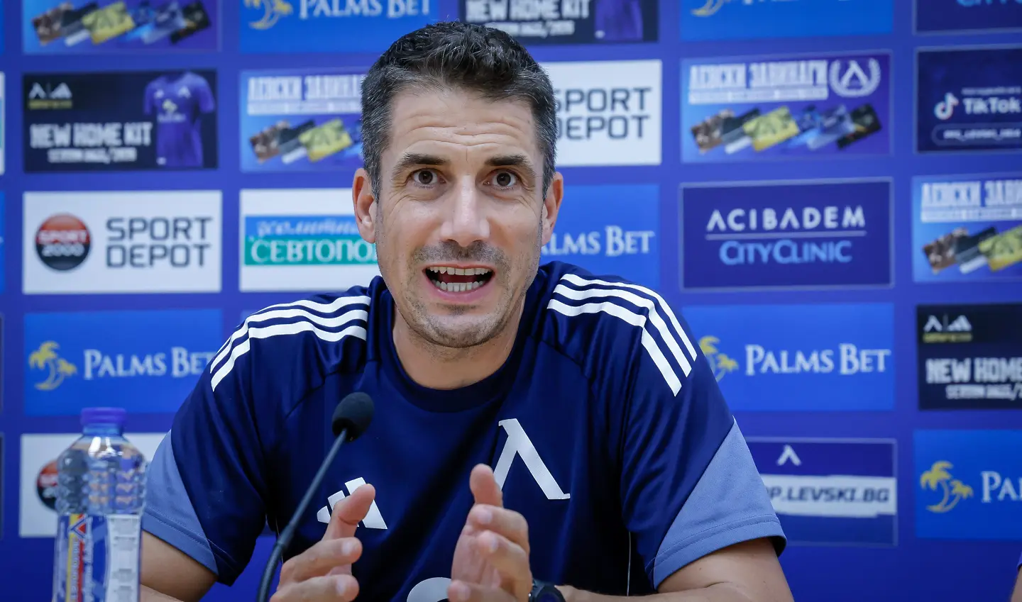 Веласкес: Осем от вчерашните титуляри играха при победата над Славия у дома (ВИДЕО)