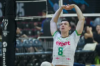 Аспарух Аспарухов и Шлепск с драматична загуба в Полша