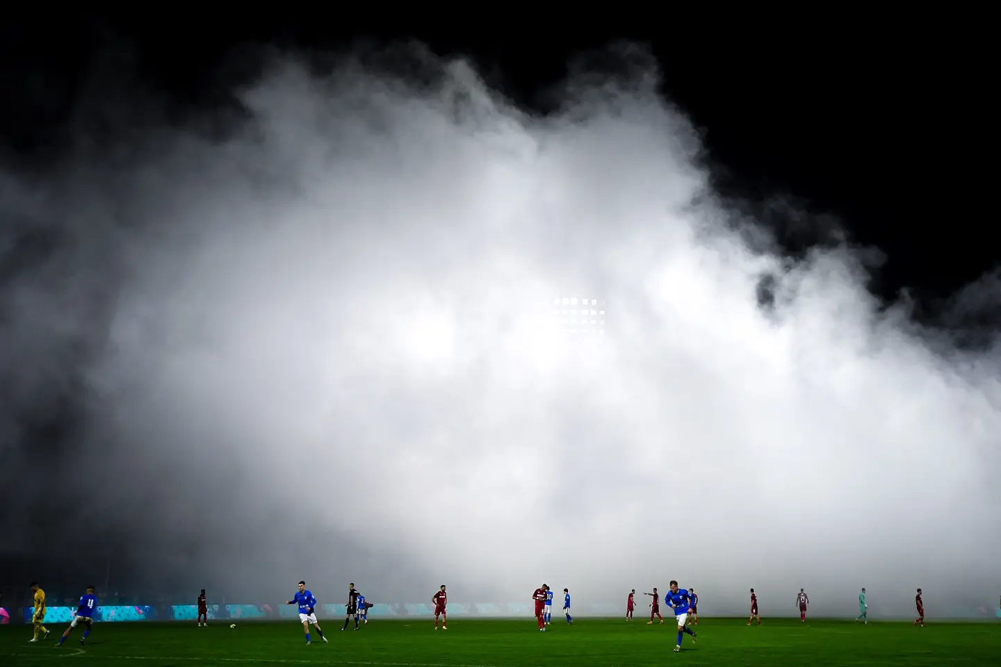 Димна завеса на Спартак Варна - ЦСКА / startphoto.bg 