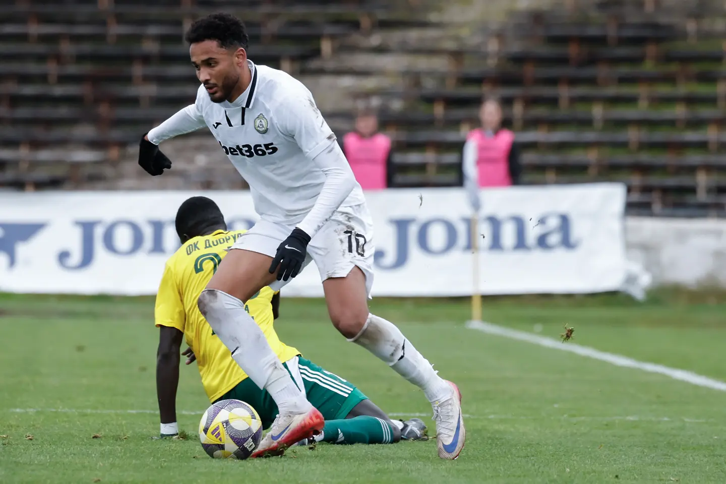 Янис Гермуш, Славия - Добруджа / startphoto.bg