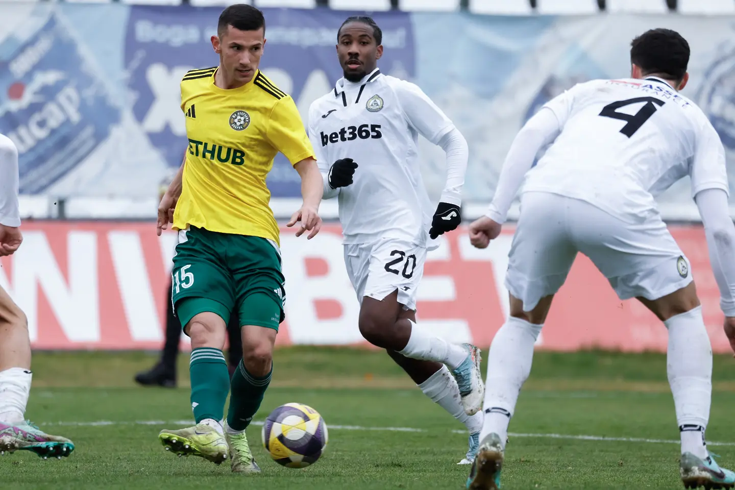 Богдан Костов, Жордан Варела, Славия - Добруджа / startphoto.bg