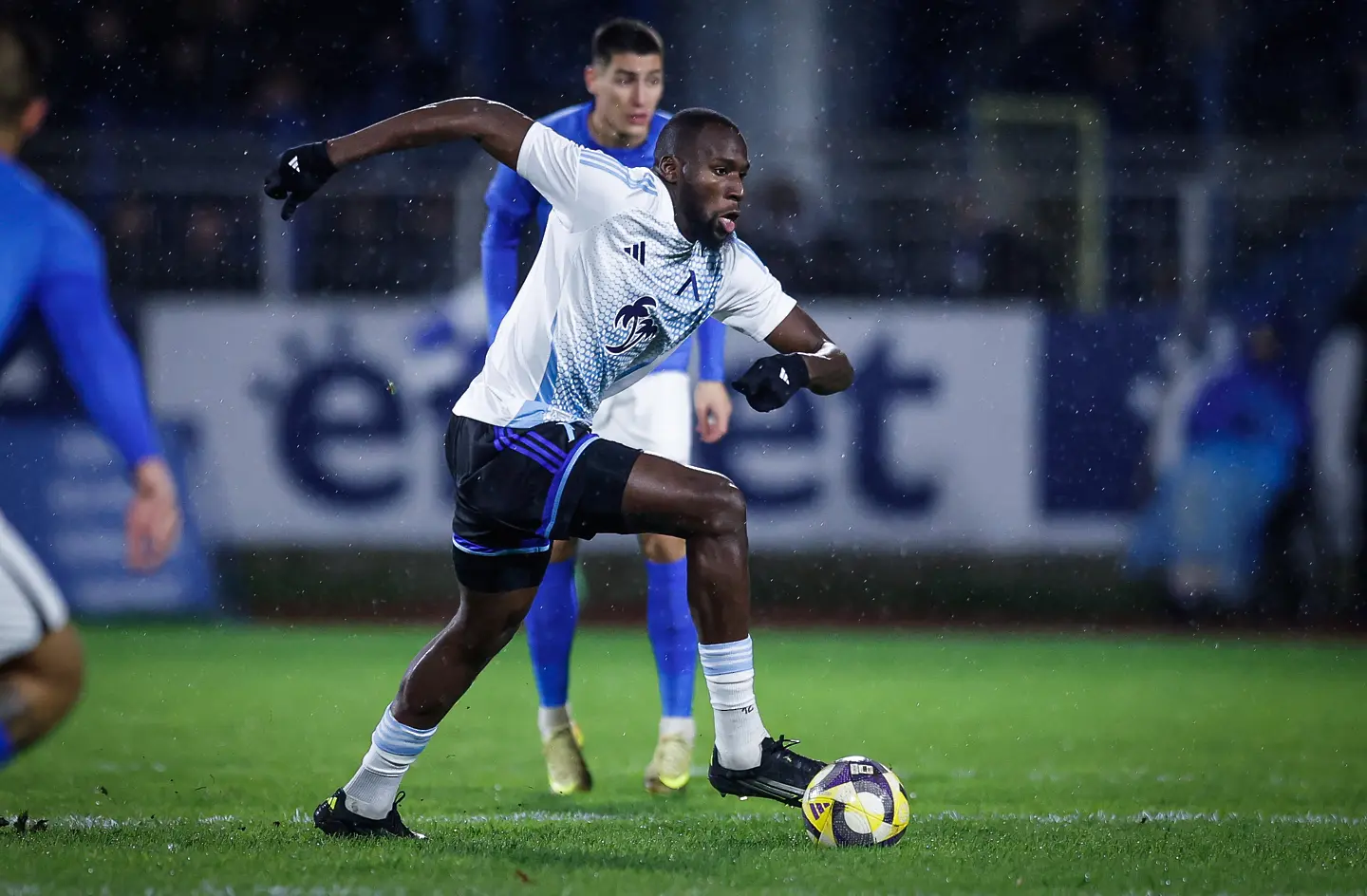 Мустафа Сангаре / startphoto.bg