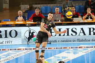 Силен мач на Алекс Николов не стигна за Лубе, Монца на Атанасов и Величков ликува в българското дерби