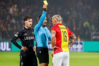 В Нидерландия глобиха футболист, който се подигра с носа на съперник