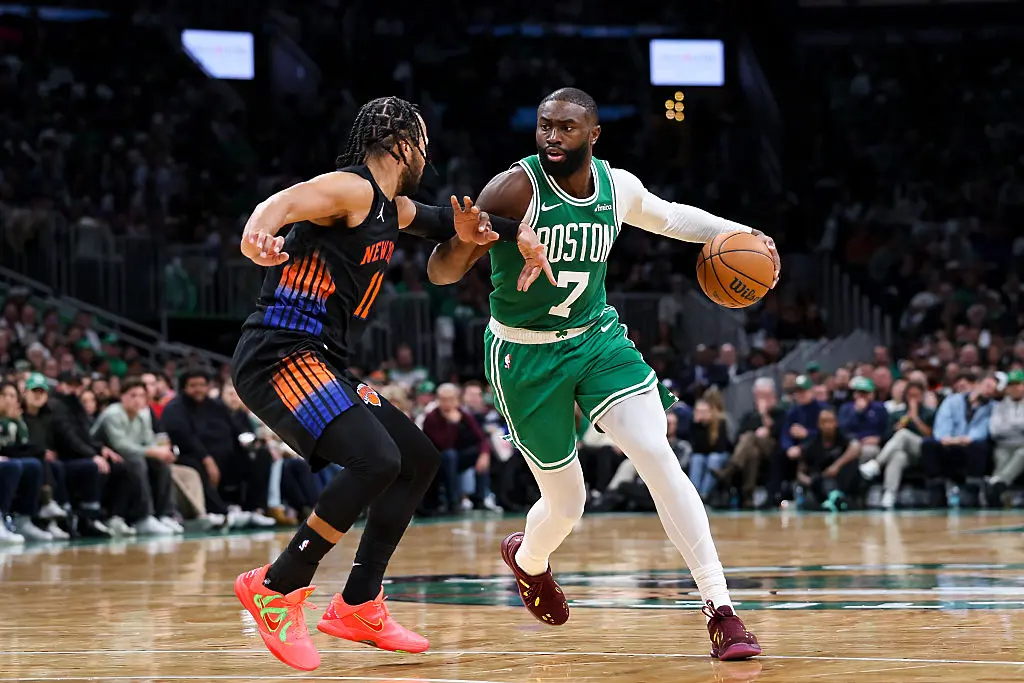 Джейлън Браун срещу Джейлън Брънсън / Getty Images 