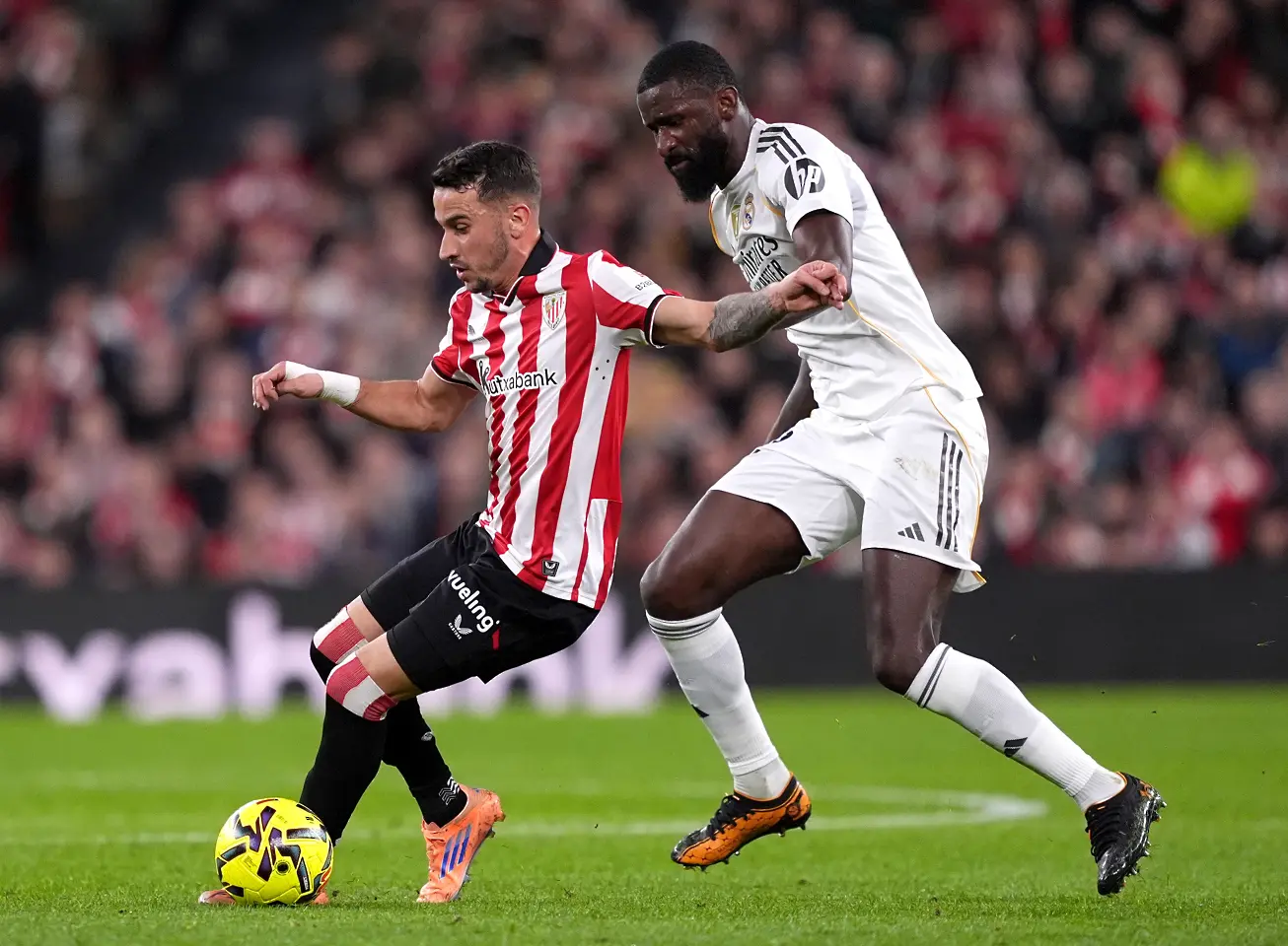 Алекс Беренгер, Антонио Рюдигер / Getty Images