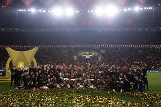 Фламенго е новият крал на Бразилия! Триумф на „Маракана“ донесе девета титла