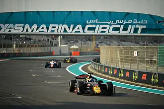 Страхотен Никола Цолов в последната квалификация през сезона във Формула 2