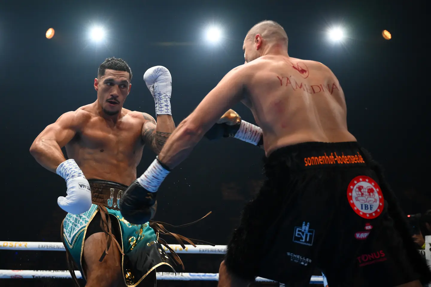 Джей Опетая, Хюсеин Джинкара / Getty Images