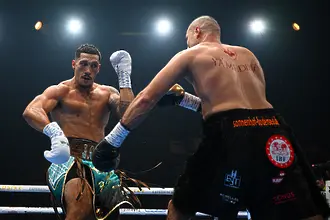 „Нокаутът на годината“ резултира в кошмар: боксьор със счупен врат и мозъчна травма