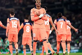 Ламин Ямал се установява на новата позиция?