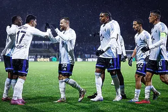 Левски си направи приятна разходка под дъжда в морската столица