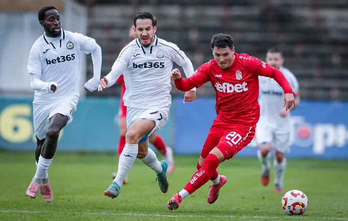 На живо: Славия отново поведе на ЦСКА 1948