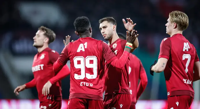 ЦСКА обърна Локомотив София и си подари четвъртфинал за Коледа