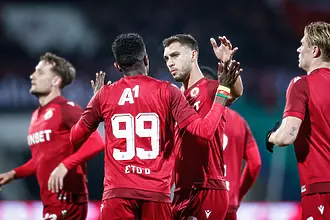 ЦСКА обърна Локомотив София и си подари четвъртфинал за Коледа