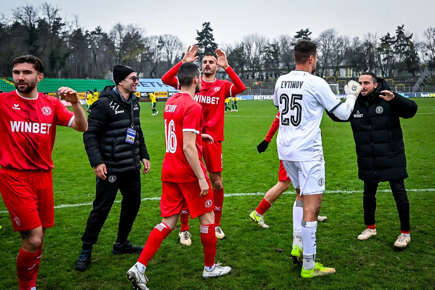 Ботев Враца/ startphoto.bg