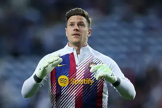 Флик: Ще играе Шчесни или Тер Стеген, Жоан Гарсия ще почива