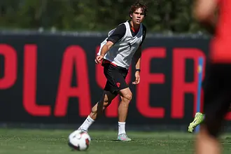 Милан атакува Суперкупата на Италия с българин в състава