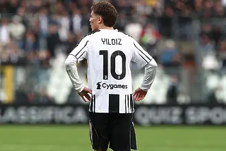 Ювентус стартира преговори за нов договор с Кенан Йълдъз, баща му пристигна в Торино