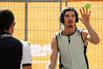 Никола Цолов започна тестовете за новия сезон във Формула 2