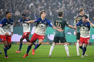 Хамбургер съкруши Вердер след дъжд от голове и емоции в Северното дерби