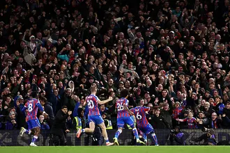 Кристъл Палас влетя в топ 4 във Висшата лига