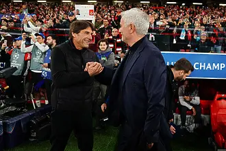 Лекция на Моуриньо срещу Конте: Бенфика повали Наполи и възроди надеждите си в Шампионската лига (ВИДЕО)