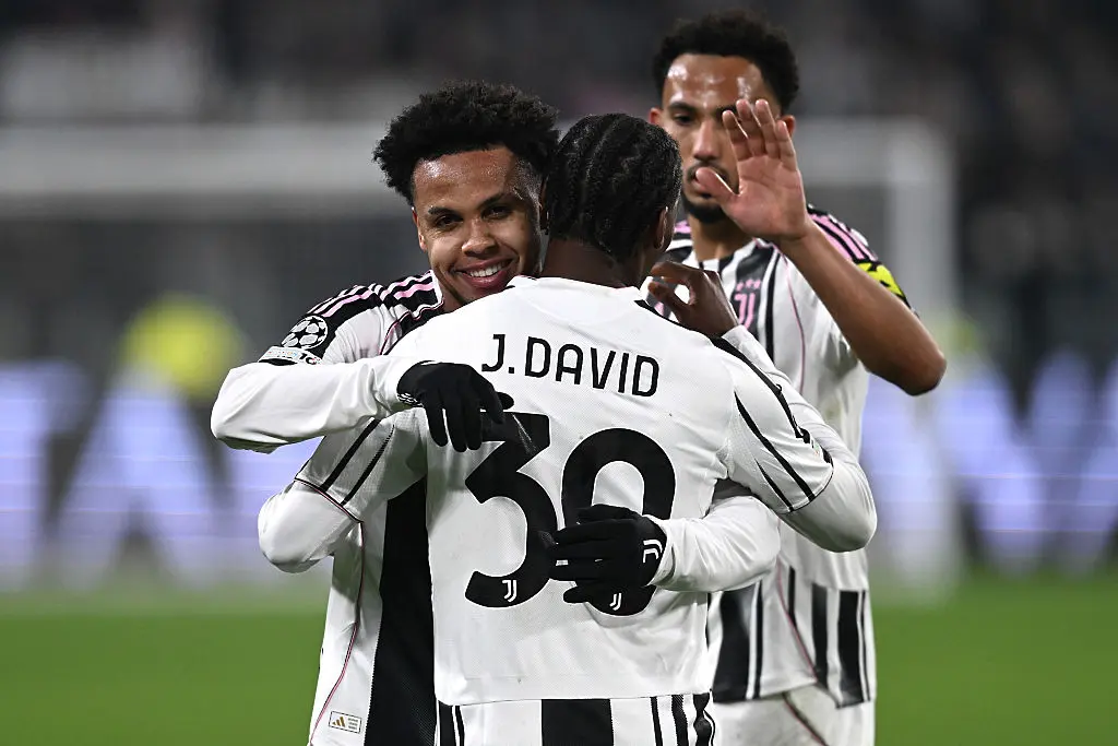 Уестън Маккени и Джонатан Дейвид празнуват гол на Ювентус / Getty Images 