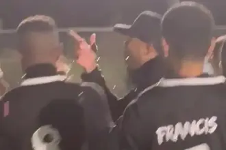 Контузеният Габриел Магаляеш замесен в необичаен инцидент по време на аматьорски мач в Лондон