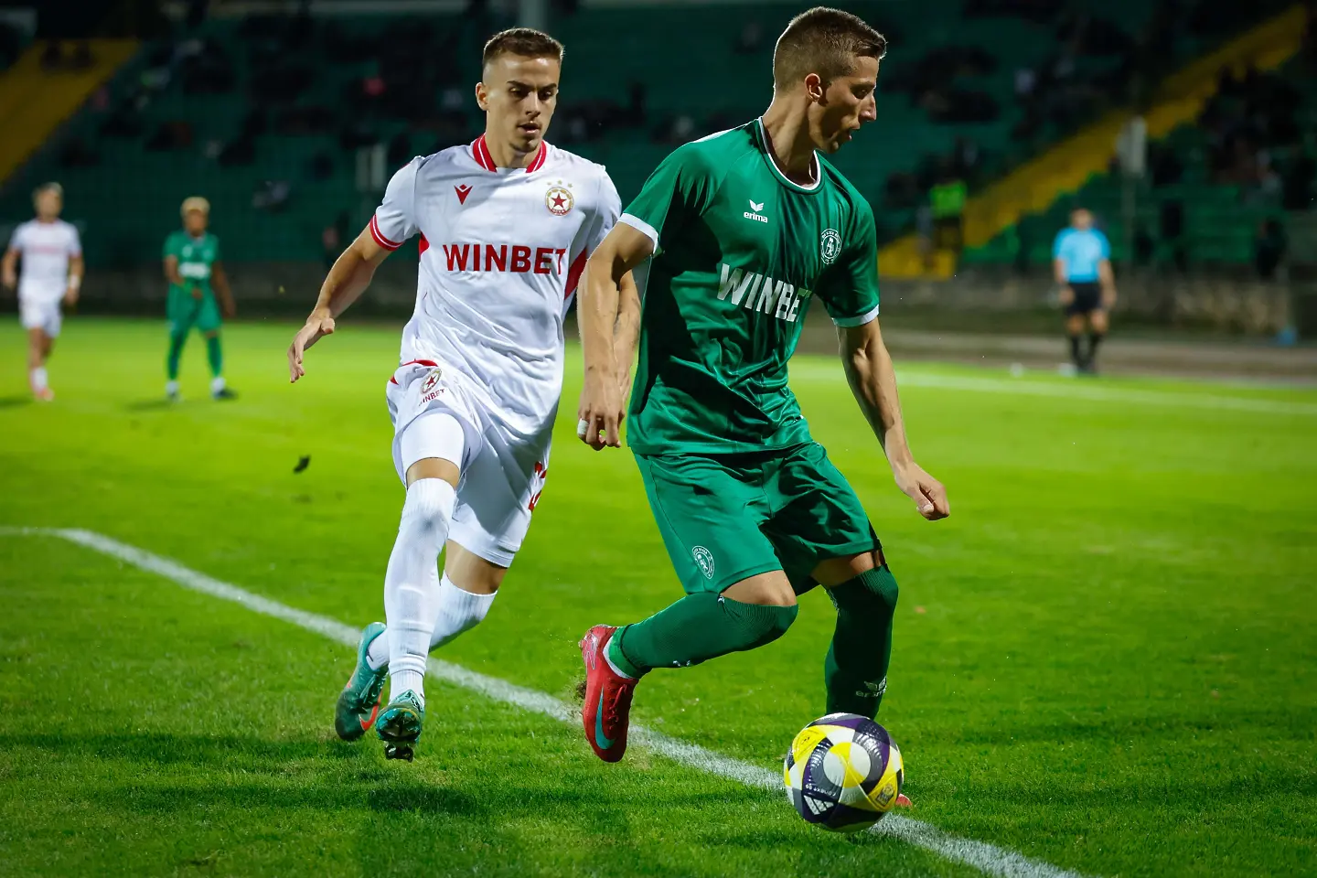 Кевин Додай, Никола Влайкович / startphoto.bg