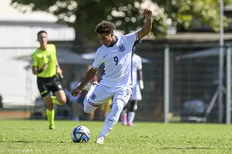 Барселона пред сензационен трансфер, привлича 15-годишен английски талант