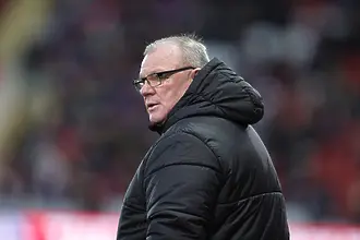 Треньор свали 54 кг заради внука си и пое закъсал тим