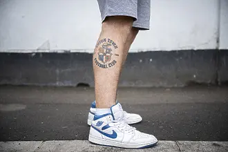 Грозно: телевизионни камери уловиха бой между фенове на Лутън (ВИДЕО)