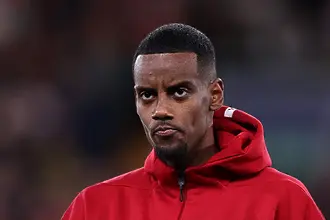 Какви са опциите пред Ливърпул след контузията на Исак?