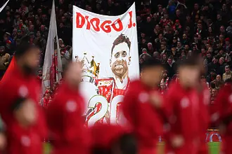 Трогателен миг: децата на Диого Жота извеждат Ливърпул и Уулвърхемптън