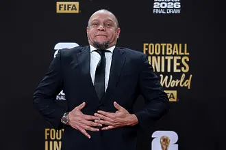 Роберто Карлош претърпя спешна сърдечна операция в Бразилия