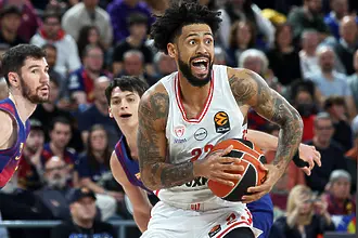 Съотборник на Везенков събра погледите с Гринч в Атина