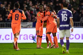 Барселона се измъчи с третодивизионен тим, но е осминафиналист за Купата на Краля