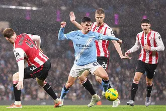 Сити е на полуфинал за Карабао Къп след 2:0 над Брентфорд, Шерки с красив гол