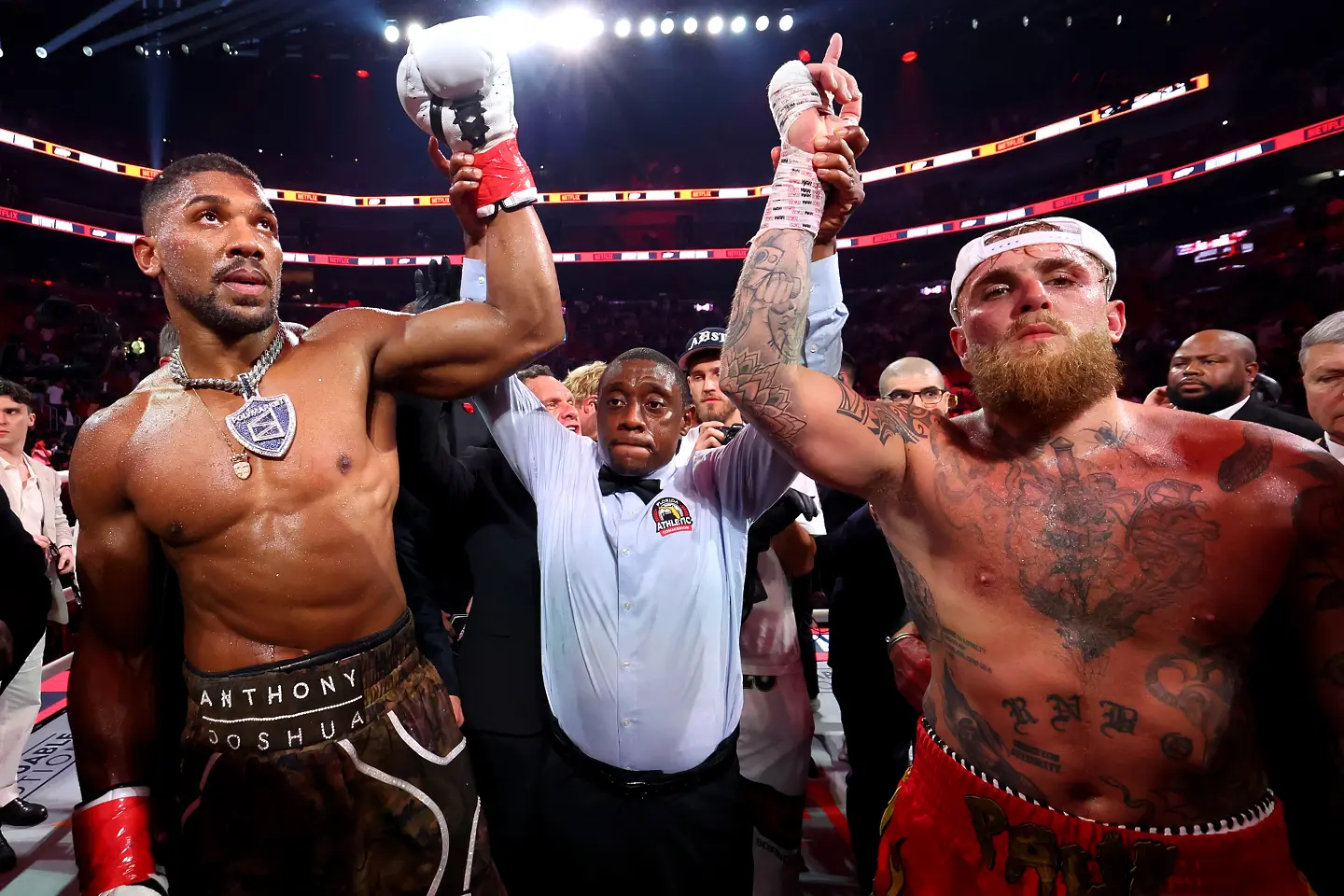 Антъни Джошуа с брутален нокаут срещу Джейк Пол / Getty Images