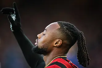 Челси се включи в битката за офанзивен футболист на Борнемут