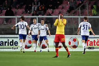 Комо скъса с лошата серия, Каляри с обрат в Торино