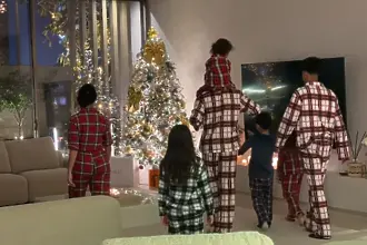 Коледа по пижами в дома на Роналдо (ВИДЕО)