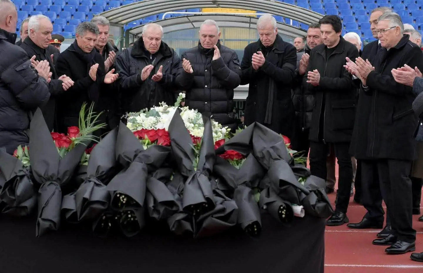 Героите от САЩ 94 на поклонението на Димитър Пенев / startphoto.bg 