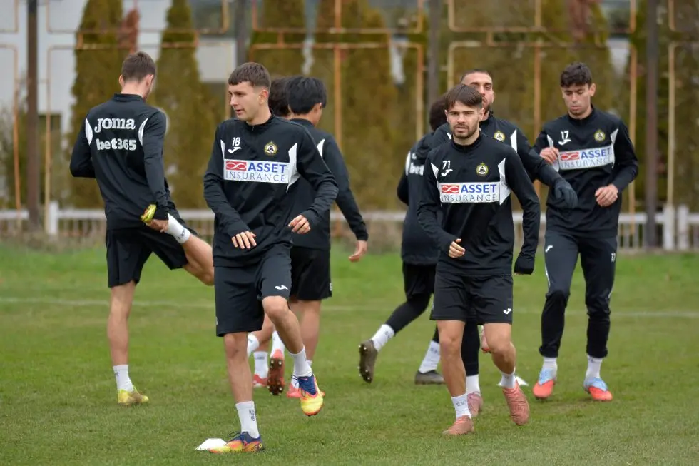 Славия / pfcslavia.com