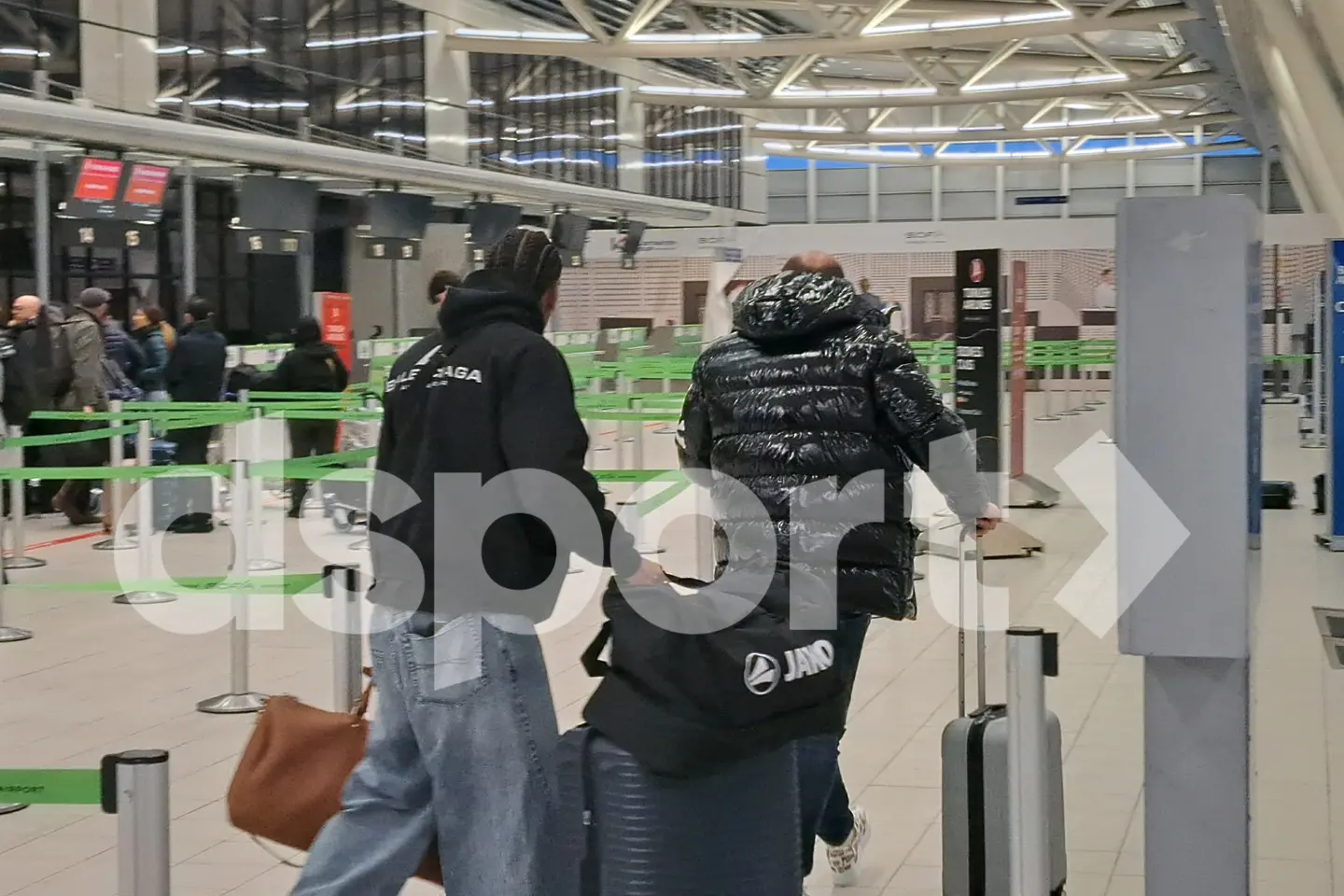 Руан Круз и Георги Караманджуков потеглят за лагера на Лудогорец в Турция / dsport.bg