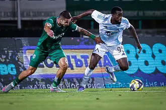 Защитник поднови договора си с Ботев Враца