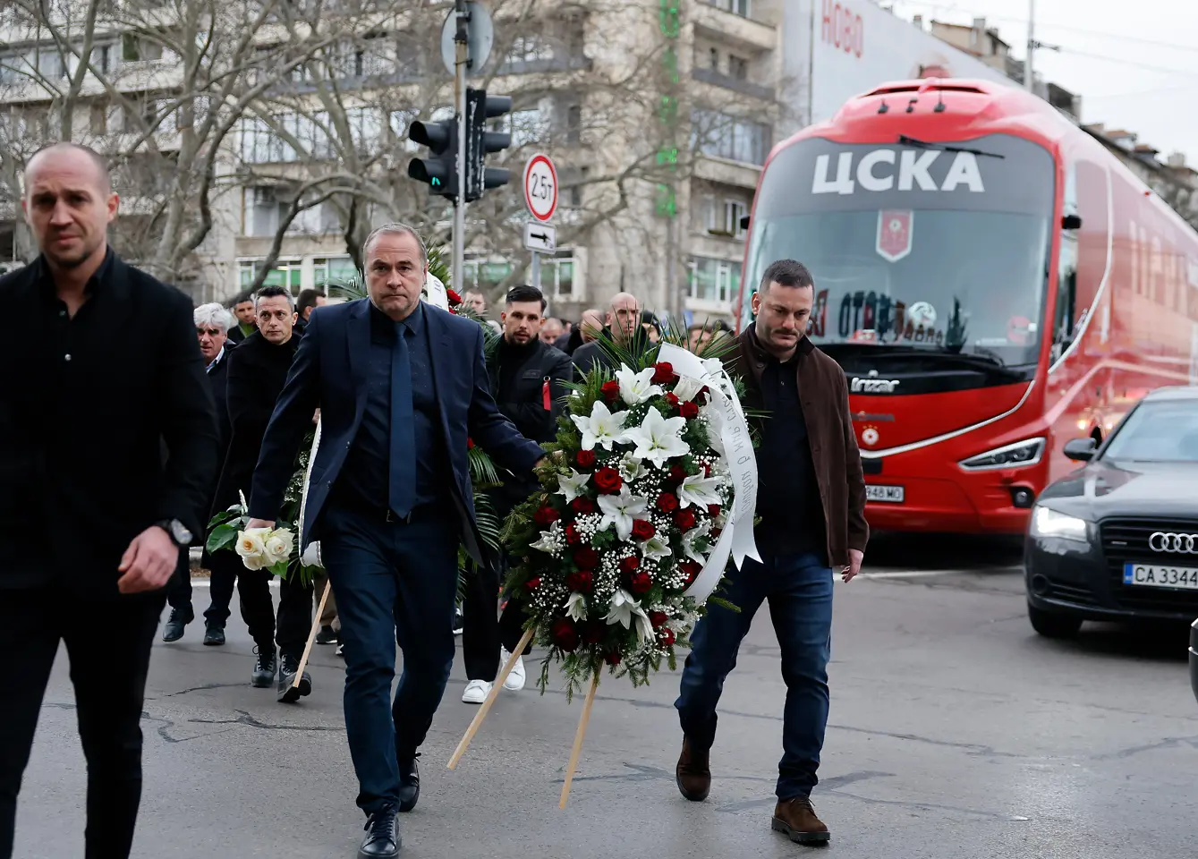 Бойко Величков, ЦСКА, Вангел Вангелов, поклонение на Димитър Пенев / startphoto.bg  