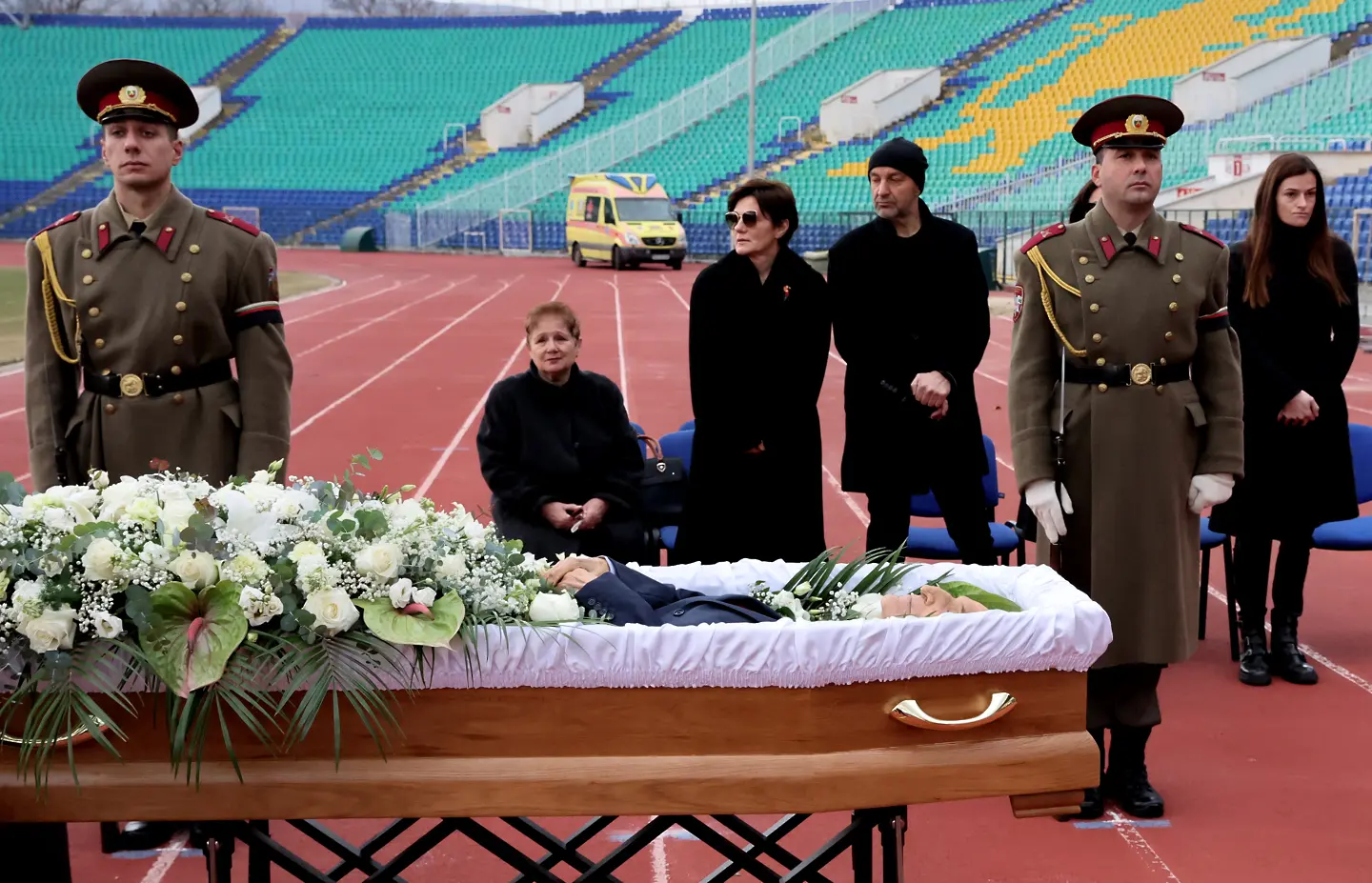 Поклонение на Димитър Пенев / startphoto.bg  