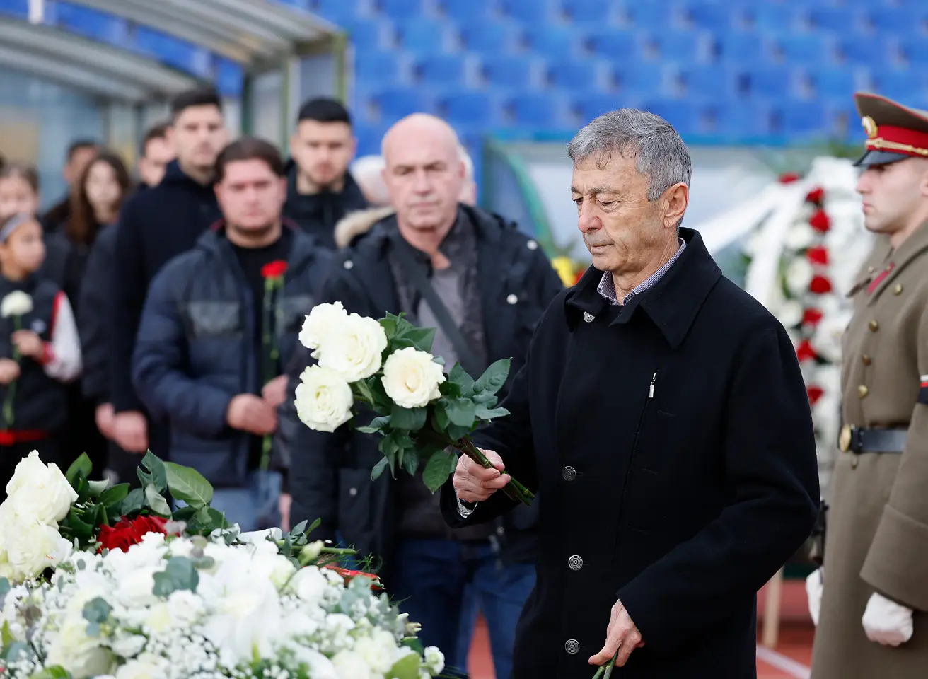 Пламен Марков, поклонение на Димитър Пенев / startphoto.bg  